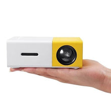Load image into Gallery viewer, GIGGOZ - USB Mini Portable Projector