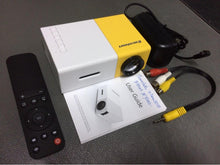 Load image into Gallery viewer, GIGGOZ - USB Mini Portable Projector